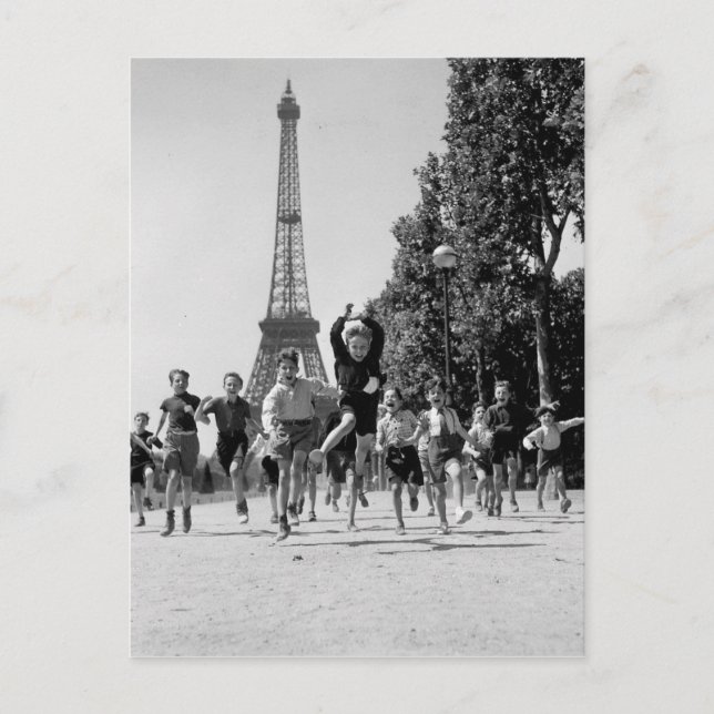 Carte Postale Enfants Champs de Mars Paris 1944 Robert Doisneau (Devant)