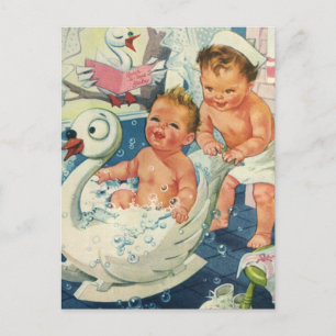 Carte Postale Enfants vintage jouant avec des bulles dans une ba