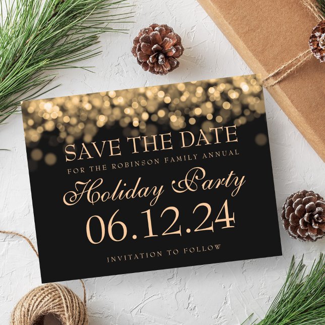Carte Postale Faire-part Fête élégante de vacances Enregistrez la date Lumi (Elegant Holiday Party Save The Date Gold Lights Announcement Postcard)