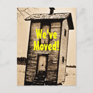 Carte Postale Faire-part Nous avons bougé ! Outhouse vintage de 2 étages