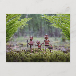 Carte Postale Famille d'elfes d'Acorn à pied