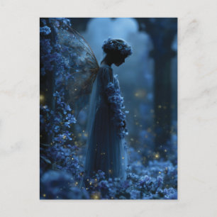 Carte Postale Fée Bleue Mystique dans un Jardin Enchanté au Clai