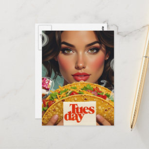 Carte Postale Femme du mardi avec un taco