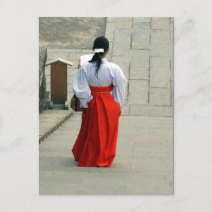 Carte Postale femme japonaise rouge