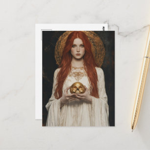 Carte Postale Femme rousse magnifique avec un crâne doré