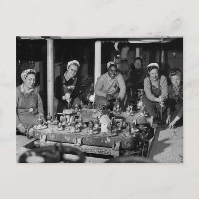 Carte Postale Femmes Expéditeurs travaillant sur les sous-marins (Devant)