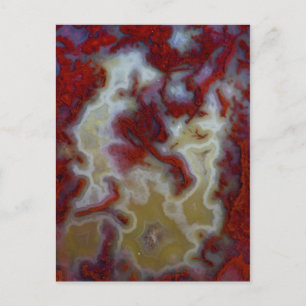 Carte Postale Fermer la dalle d'agate de la mousse rouge