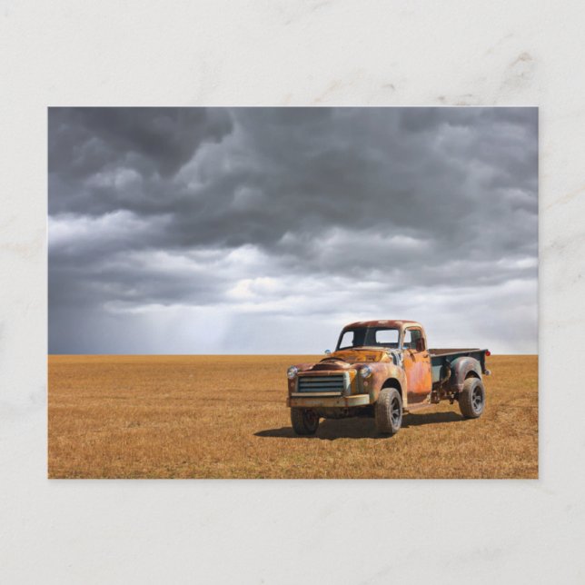 Carte Postale Fermes | Vieux camion en campagne (Devant)