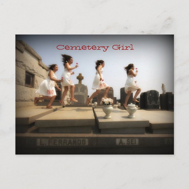 Carte Postale Fille du cimetière (Devant)