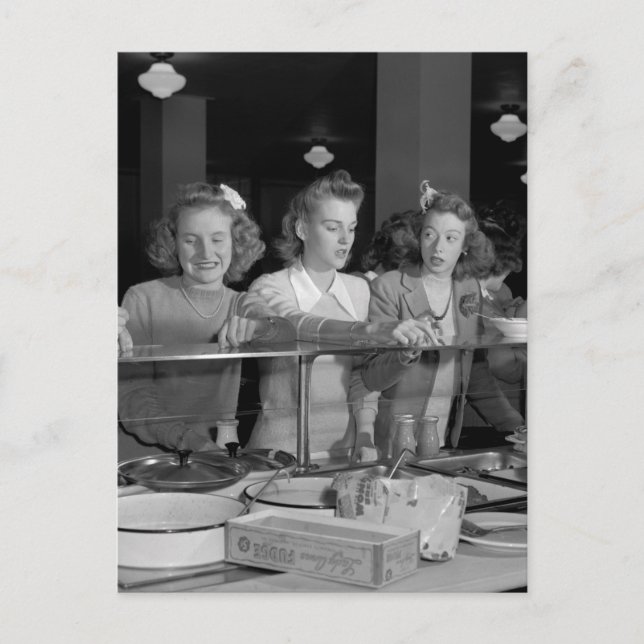 Carte Postale Filles du secondaire, années 1940 (Devant)