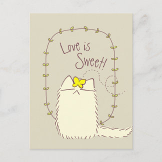 Carte Postale Fluffy Cat et Yellow Butterfly Texte personnalisé