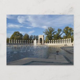 Carte Postale Fontaine commémorative 2ème guerre mondiale. Côté 