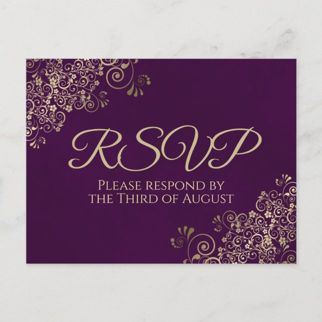 Carte Postale Frills or élégant sur Plum Purple Wedding RSVP (Devant)