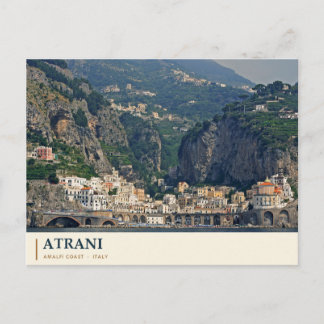 Carte Postale Front de mer d'Atrani sur la côte amalfitaine