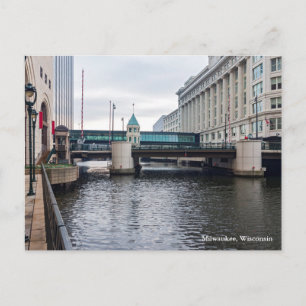 Carte Postale front de rivière de milwaukee centre-ville et arch