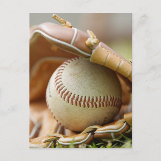 Carte Postale Gant et balle de baseball (Devant)