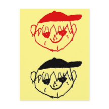 Garçons jaunes avec casquettes de baseball fête
