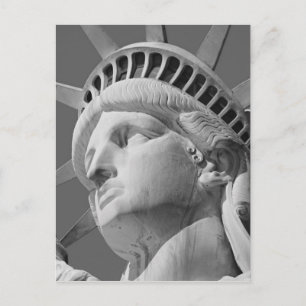 Carte Postale Gros plan noir et blanc Statue de la Liberté