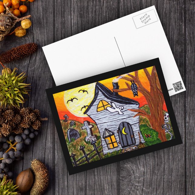 Carte Postale Halloween Art folklorique Hauné Maison Scène (Haunted house with cemetery full moon ghost and bats with black border on postcard for Halloween.)