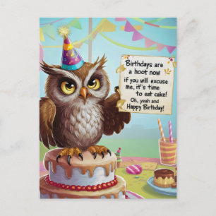 Carte Postale Hibou portant un chapeau d'anniversaire debout sur