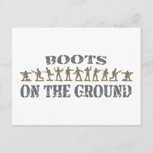 Carte Postale Hommes militaires - Bottes sur le terrain