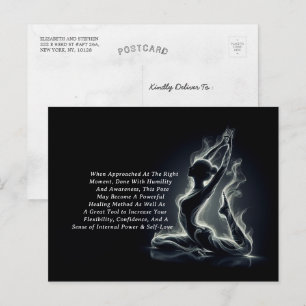 Carte Postale Instructeur de yoga Reiki, posture du pigeon roi s
