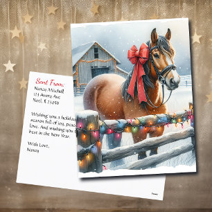 Carte Postale Joli Cheval Brown avec Bow et Grange Noël