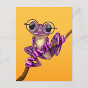 Carte Postale Jolie grenouille violette avec des lunettes sur un