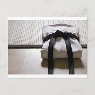Carte Postale Judo Gi sur tapis de Tatami