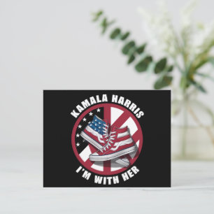 Carte Postale Kamala Harris Je suis avec Son Converse Patriotiqu