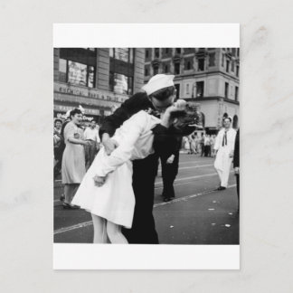 Carte Postale Kissing War Goodbye at Times Carré