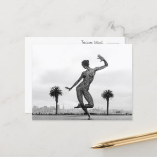 Carte Postale La force d'une femme