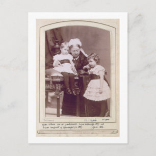 Carte Postale la reine Victoria (1819-1901) avec ses petits-enfa