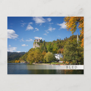Carte Postale Lac Bled avec des arbres en automne couleurs en Sl