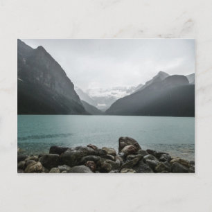 Carte Postale Lac Louise sous la pluie
