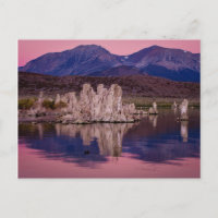 Lac Mono spectaculaire dans l'ombre