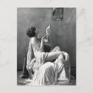 Carte Postale Lady aux perles