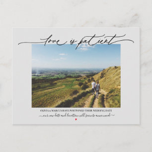 Carte Postale L'amour est Patient Mariage Postponement Grey