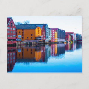 Carte Postale Le front de mer de Trondheim, Norvège