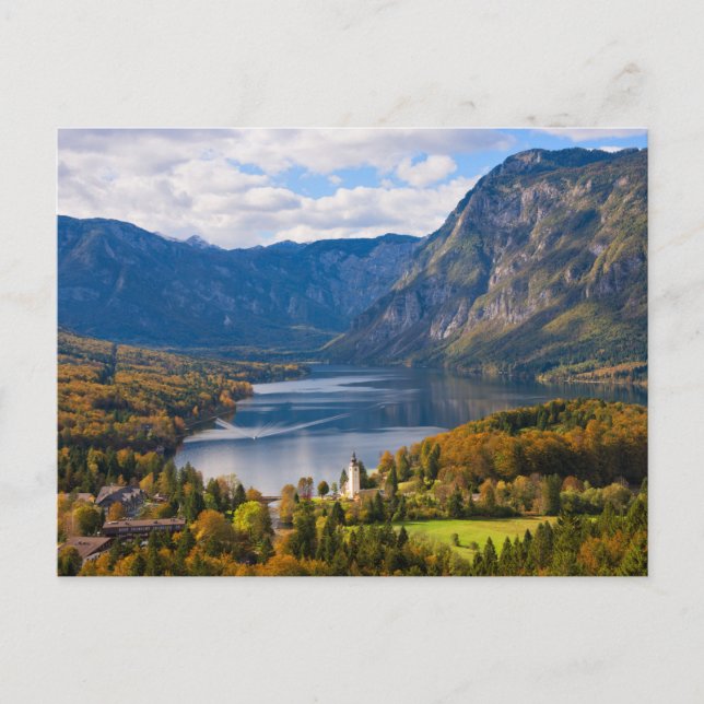 Carte Postale Le lac Bohinj en Slovénie en automne (Devant)
