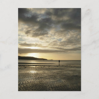Carte Postale Le ramasseur de plage : Guam