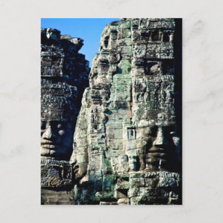 Carte Postale Le temple Bayon à Angkor Cambodge deux visages