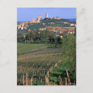 Carte Postale Le village de San Gimignano est situé dans les col