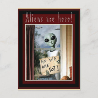 Carte Postale Les Aliens sont ici ! -