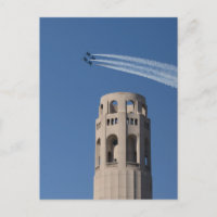 Les Blue Angels volent par la tour Coit