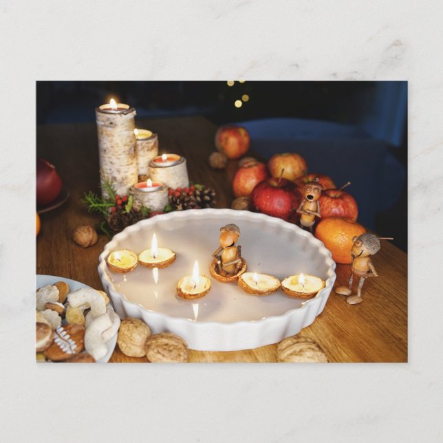 Carte Postale Les elfes de maïs observent les traditions de Noël (Devant)