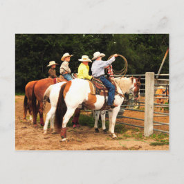 Carte Postale Les jeunes Cowboys remontent le temps au rodéo car