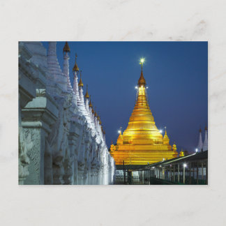 Carte Postale Les Pagodes dorées de Mandalay