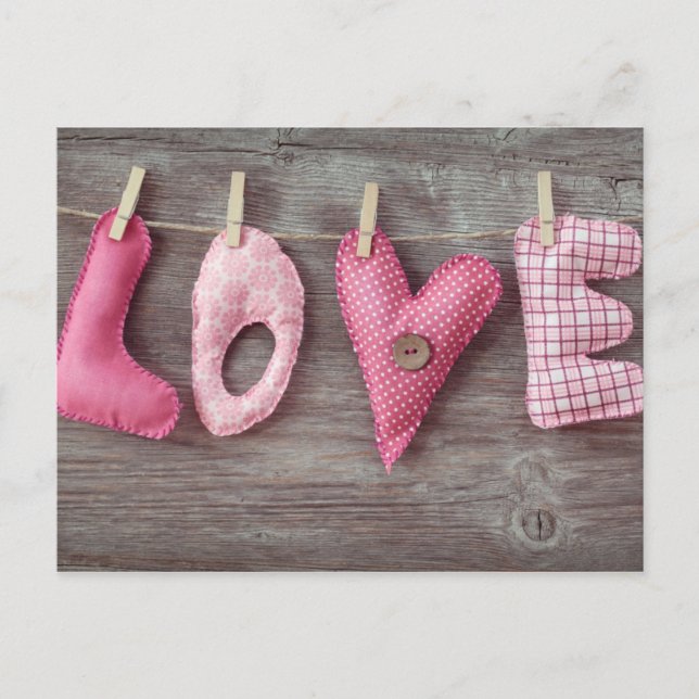 Carte Postale Lettres d'amour sur table en bois (Devant)