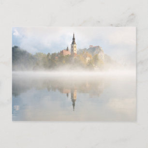 Carte Postale Levée de soleil de Foggy au lac Bled